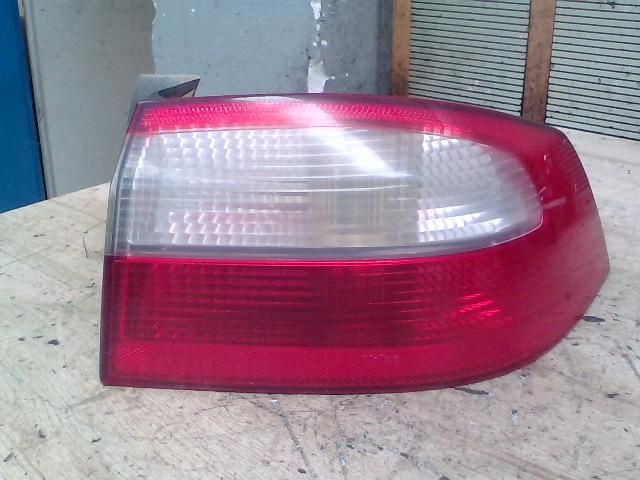 bontott RENAULT LAGUNA II Jobb Hátsó Lámpa