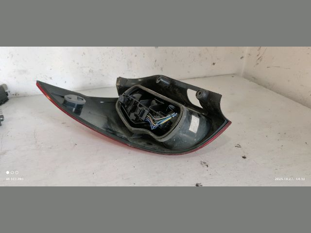bontott RENAULT LAGUNA II Jobb Hátsó Lámpa