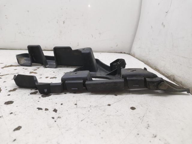 bontott RENAULT LAGUNA II Jobb hátsó Oldal Lökhárító Tartó (Műanyag)