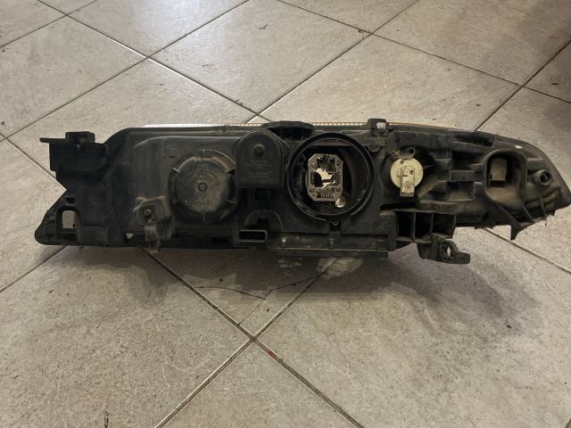 bontott RENAULT LAGUNA II Jobb Xenon Fényszóró