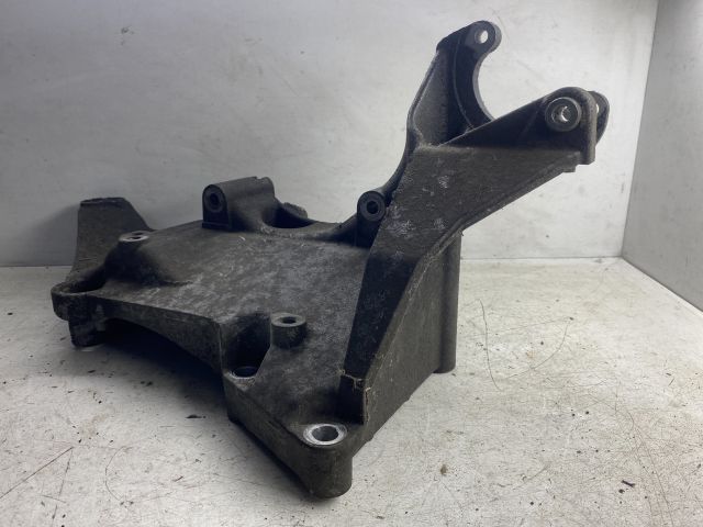 bontott RENAULT LAGUNA II Klímakompresszor Tartó Bak