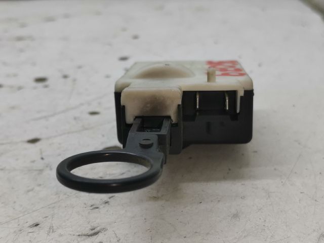 bontott RENAULT LAGUNA II Központizár Motor Tankajtó