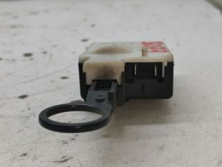 bontott RENAULT LAGUNA II Központizár Motor Tankajtó