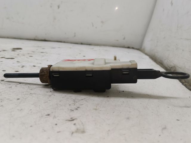 bontott RENAULT LAGUNA II Központizár Motor Tankajtó