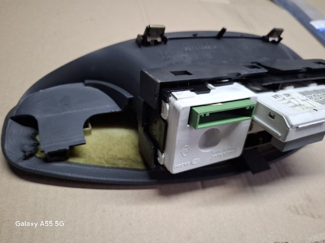 bontott RENAULT LAGUNA II Multifunkciós Kijelző