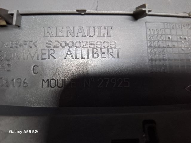 bontott RENAULT LAGUNA II Multifunkciós Kijelző