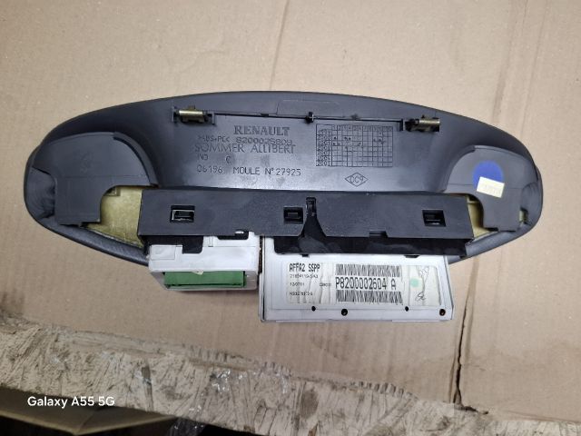 bontott RENAULT LAGUNA II Multifunkciós Kijelző