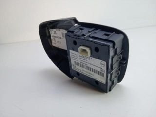 bontott RENAULT LAGUNA II Multimédia Vezérlő