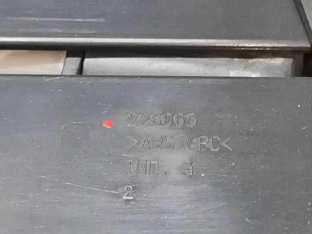 bontott RENAULT LAGUNA II Pohártartó