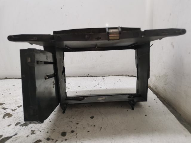 bontott RENAULT LAGUNA II Pohártartó