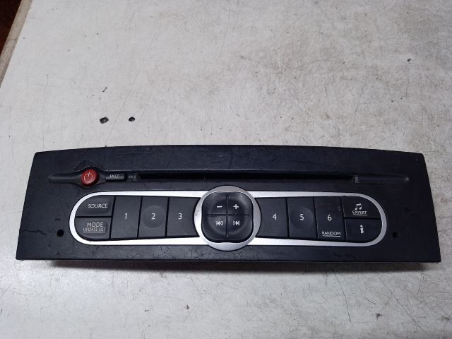 bontott RENAULT LAGUNA II Rádió / CD