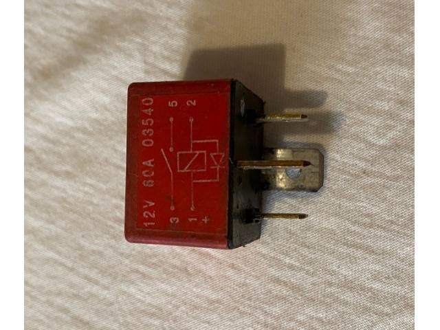 bontott RENAULT LAGUNA II Relé