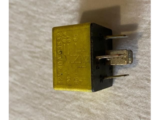 bontott RENAULT LAGUNA II Relé