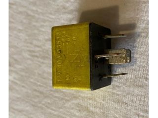 bontott RENAULT LAGUNA II Relé