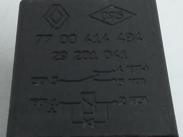 bontott RENAULT LAGUNA II Relé