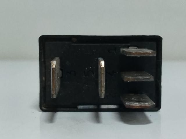 bontott RENAULT LAGUNA II Relé