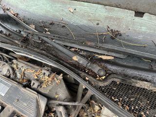 bontott RENAULT LAGUNA II Szélvédő Alatti Műanyag Elem