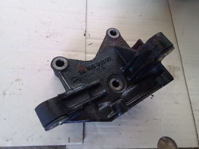 bontott RENAULT LAGUNA II Tartó Bak