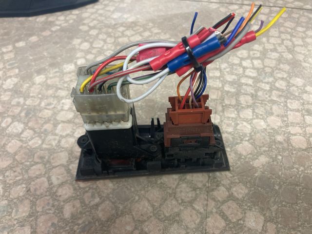 bontott RENAULT LAGUNA II Vészvillogó Kapcsoló