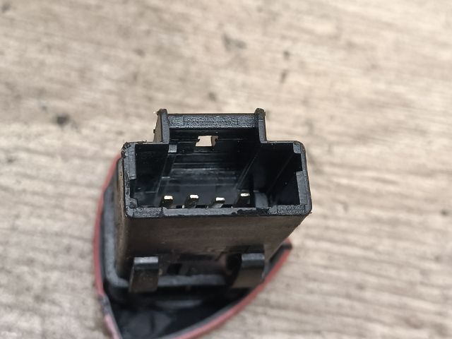 bontott RENAULT LAGUNA II Vészvillogó Kapcsoló