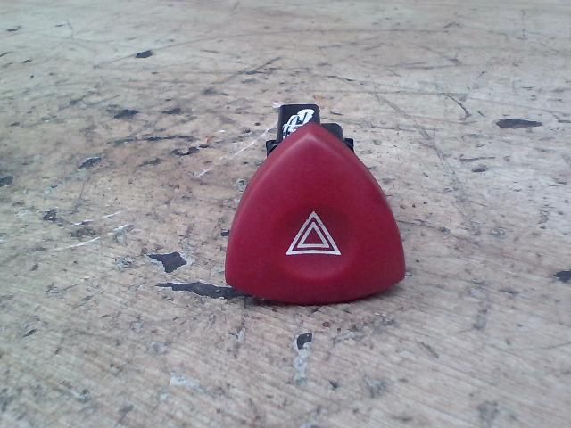 bontott RENAULT LAGUNA II Vészvillogó Kapcsoló