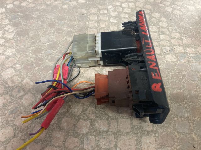 bontott RENAULT LAGUNA II Vészvillogó Kapcsoló