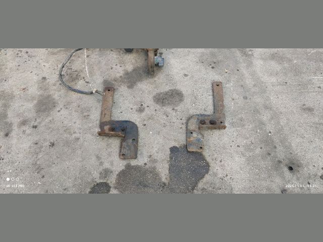 bontott RENAULT LAGUNA II Vonóhorog