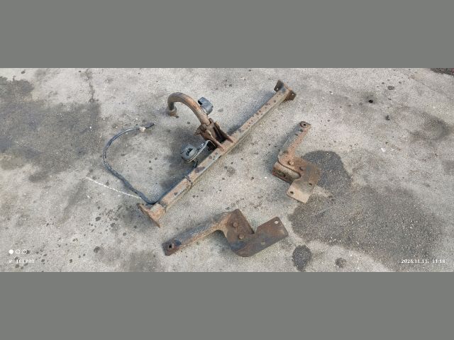 bontott RENAULT LAGUNA II Vonóhorog