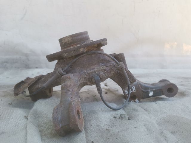 bontott RENAULT LAGUNA III Bal első Kerékagy