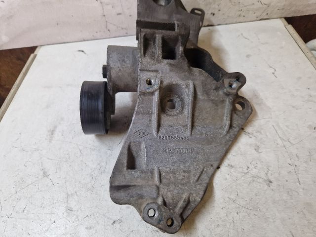 bontott RENAULT LAGUNA III Generátor Tartó Bak