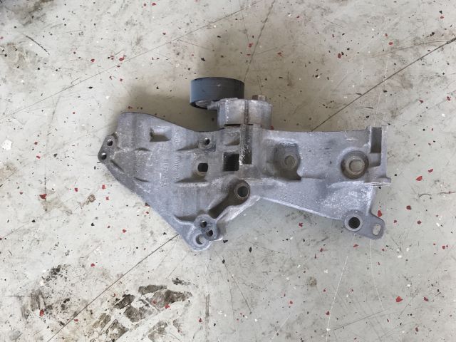 bontott RENAULT LAGUNA III Generátor Tartó Bak