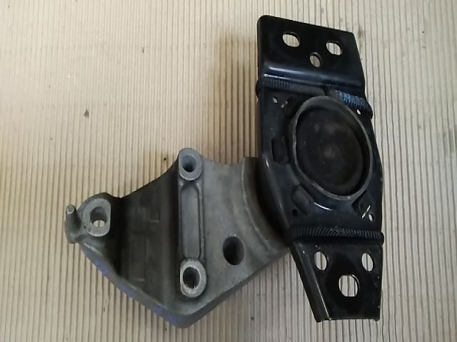 bontott RENAULT LAGUNA III Motor Tartó Bak (Fém)