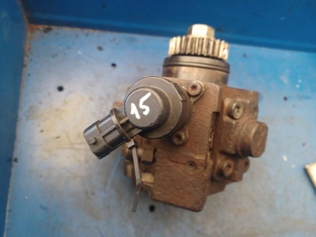 bontott RENAULT LAGUNA III Nagynyomású Szivattyú