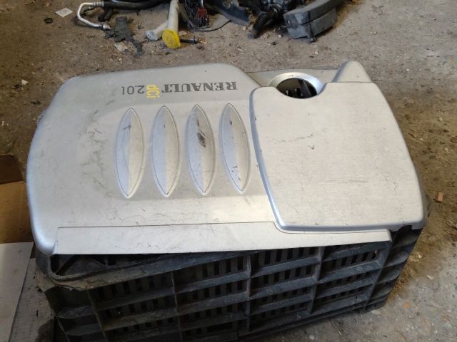 bontott RENAULT LAGUNA III Felső Motorburkolat