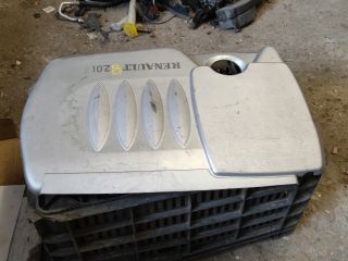bontott RENAULT LAGUNA III Felső Motorburkolat