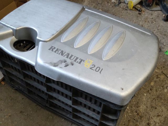 bontott RENAULT LAGUNA III Felső Motorburkolat