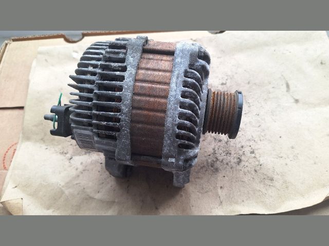bontott RENAULT LAGUNA III Generátor