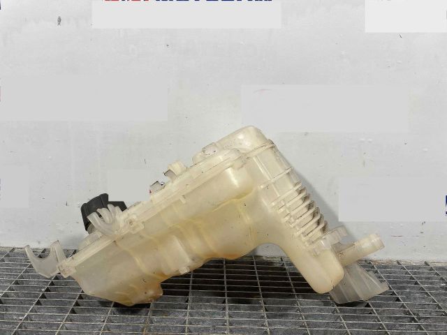 bontott RENAULT LAGUNA III Kiegyenlítő Tartály