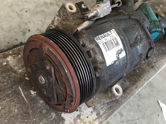 bontott RENAULT LAGUNA III Klímakompresszor