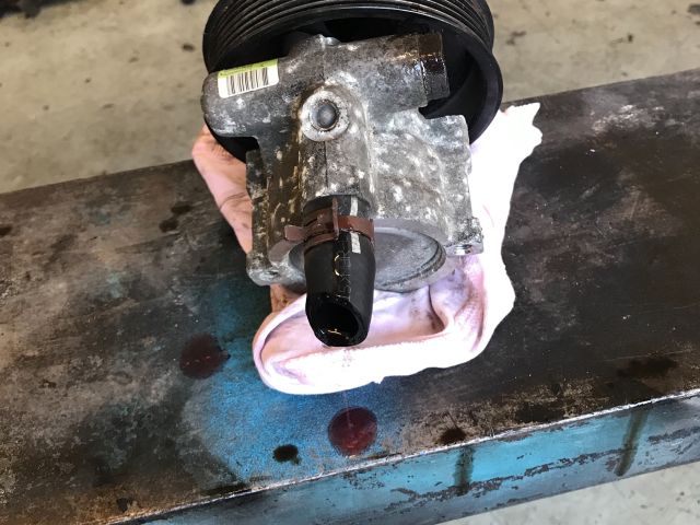 bontott RENAULT LAGUNA III Kormányszervó Motor (Hidraulikus)