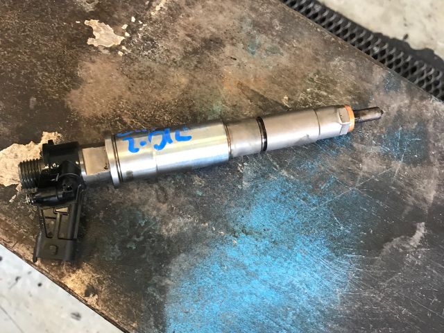 bontott RENAULT LAGUNA III Porlasztó (1 db)