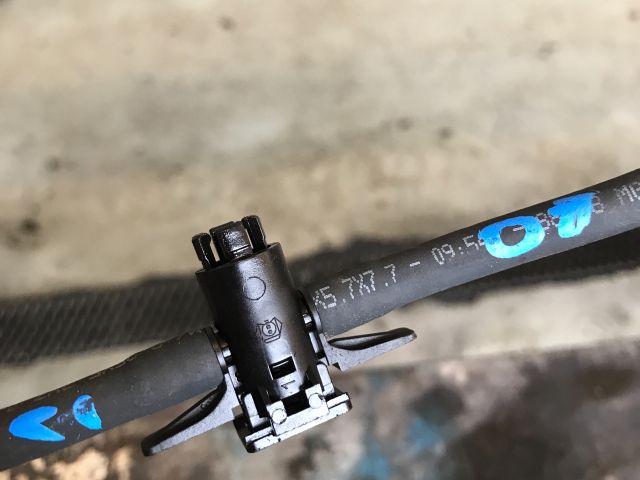 bontott RENAULT LAGUNA III Résolajcső