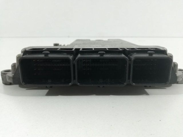 bontott RENAULT LAGUNA III Motorvezérlő