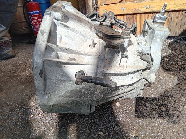 bontott RENAULT LAGUNA III Váltó (Mechanikus)
