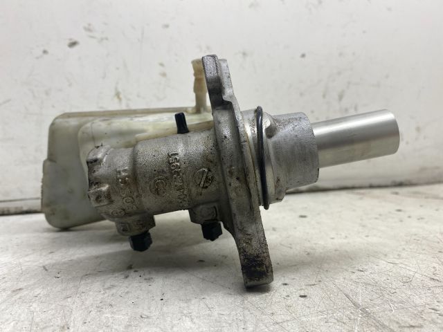 bontott RENAULT LAGUNA III Főfékhenger