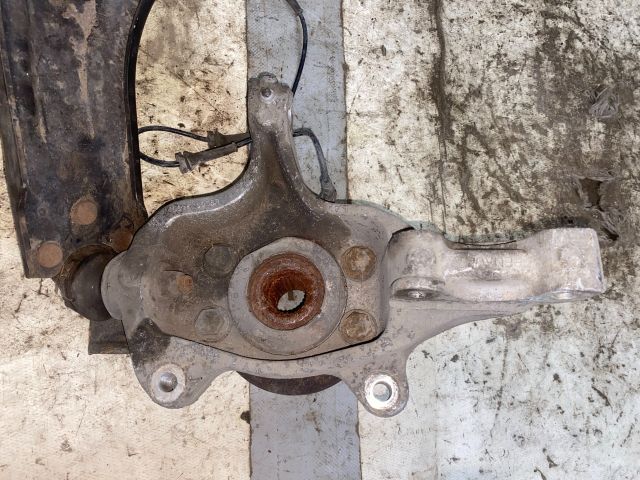 bontott RENAULT LAGUNA III Bal első Kerékagy