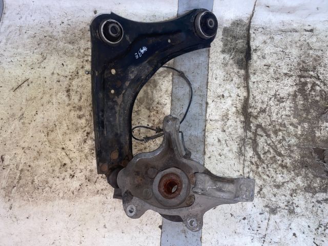 bontott RENAULT LAGUNA III Bal első Kerékagy