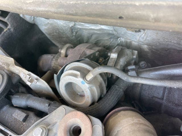 bontott RENAULT LAGUNA III Motor (Fűzött blokk hengerfejjel)