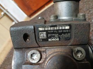 bontott RENAULT LAGUNA III Nagynyomású Szivattyú