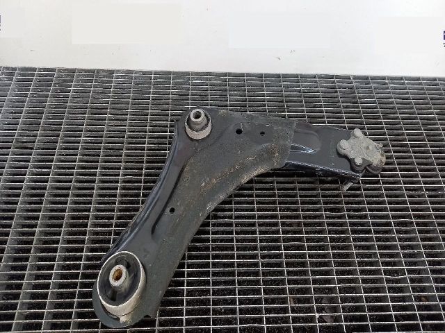 bontott RENAULT LAGUNA III Bal első Lengőkar